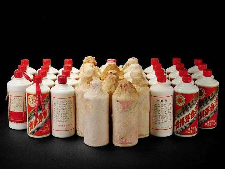 文教镇日照岚山回收酒价格哪里回收(附近上门回收茅台酒）?